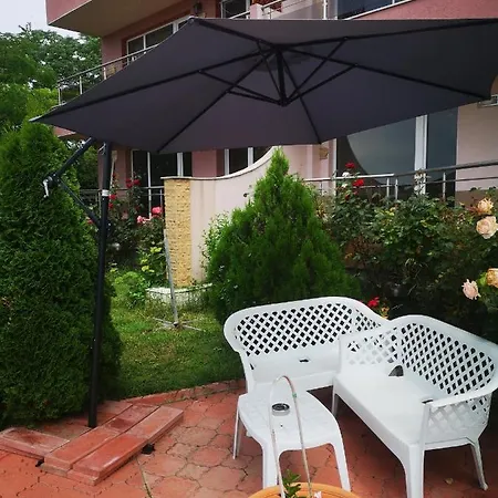 The Seaview Penthouse Complex Karia * קברנה