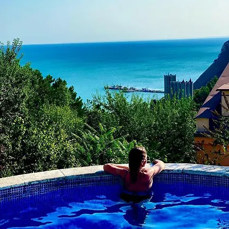 The Seaview Penthouse Complex Karia Appartamento