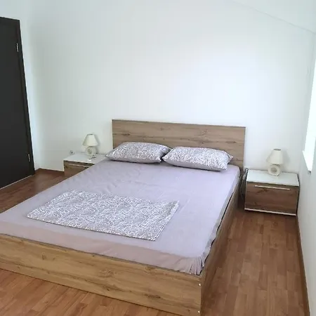 The Seaview Penthouse Complex Karia קברנה