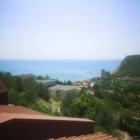 The Seaview Penthouse Complex Karia דירה קברנה
