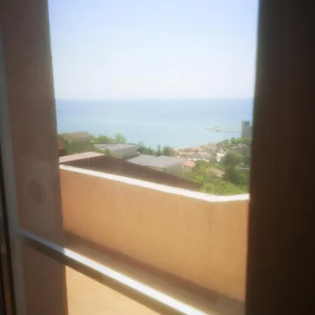 The Seaview Penthouse Complex Karia * קברנה