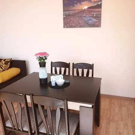 The Seaview Penthouse Complex Karia * קברנה