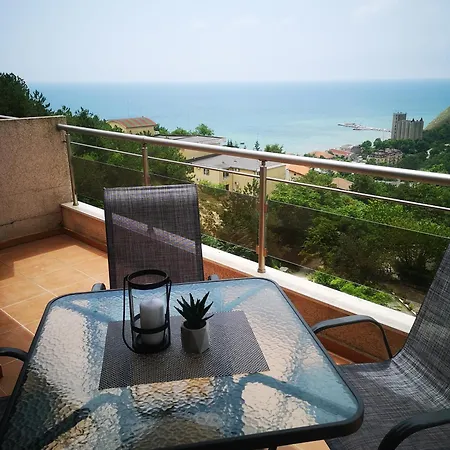 The Seaview Penthouse Complex Karia * קברנה