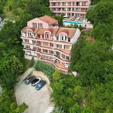 The Seaview Penthouse Complex Karia *